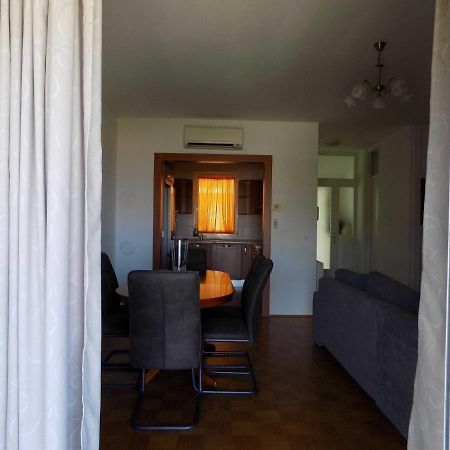 Apartman Borna Vrbnik  Exterior foto