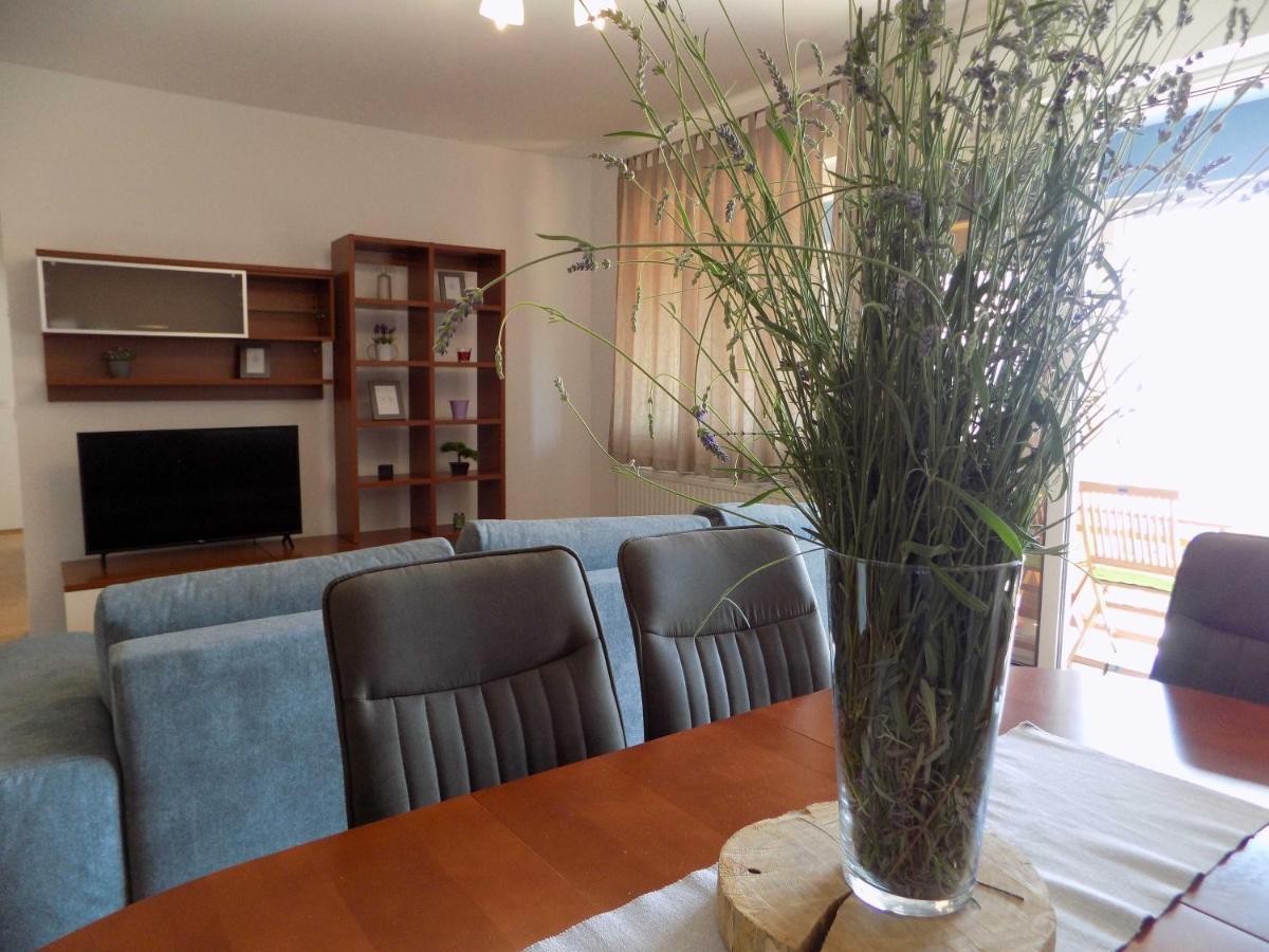 Apartman Borna Vrbnik  Exterior foto